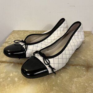Mascaro White Quilted Ballet Flats Patent Leather Cap Toe Womens Shoes Size 8.5